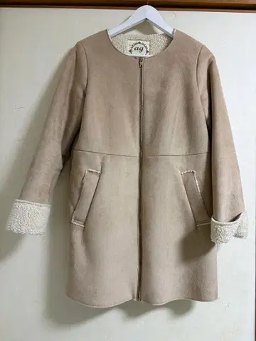 ag by aquagirl 베이지 무스탕 코트