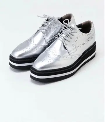실버 윙팁 슈즈