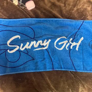 Sunny Girl 타월 사인 포함
