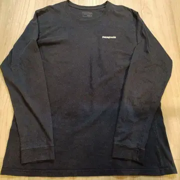 patagonia 네이비 긴팔 티셔츠