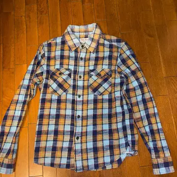 UES의 긴팔 플란넬 셔츠 파랑 오렌지 체크 무늬