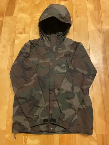 THE NORTH FACE 카모플라주 스쿱 자켓