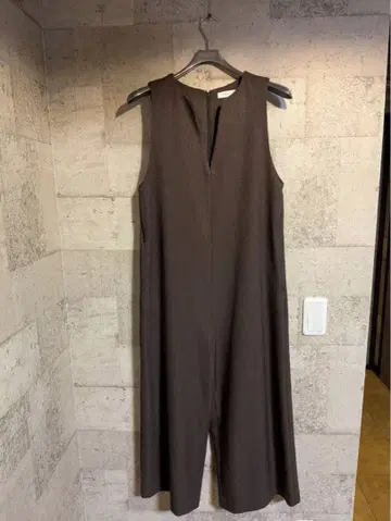 SHIPS any 슬리브리스 올인원 브라운