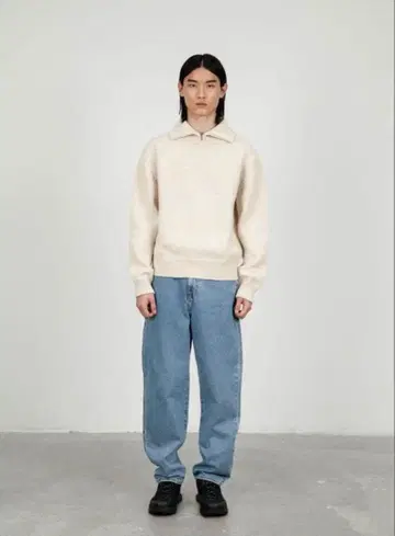 AMOMENTO 하프 집업 니트