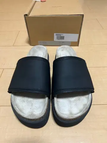 핸더 스킴 henderscheme caterpillar 샌들