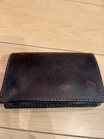 울프즈헤드 숏 지갑 브라운