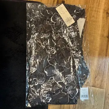 완전 미사용 라인 플라워 PT 레깅스