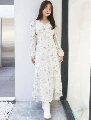 플라워 트위스트 슬리브 원피스 MERCURYDUO 머큐리 듀오