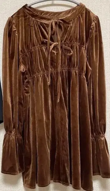 [ natural couture ] 2WAY 리본 벨로아 블라우스