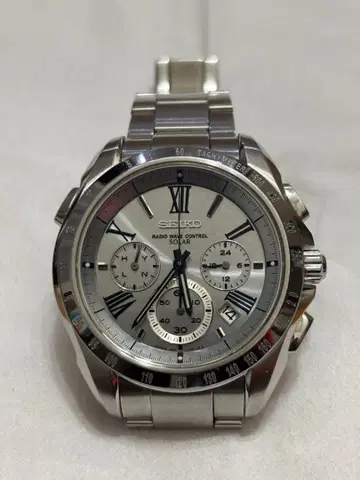 SEIKO 솔라 전파시계 크로노그래프