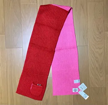 아냐 힌드마치 x 유니클로 히트텍 니트 머플러