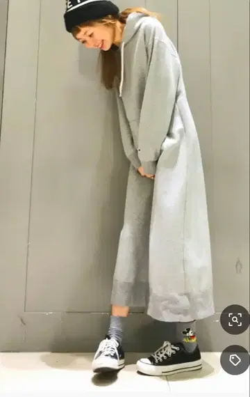 CONVERSE TOKYO 맨투맨 원피스 라이트 그레이