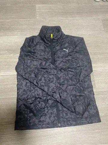 PUMA 블랙 x 그레이 카모플라쥬 다운 자켓 S 골프