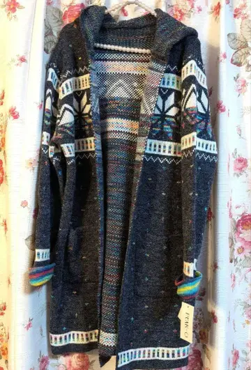 새상품 기하학 패턴 후드 부착 후드티 M-L 사이즈