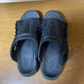 KEEN 샌들 뜨개질 디자인