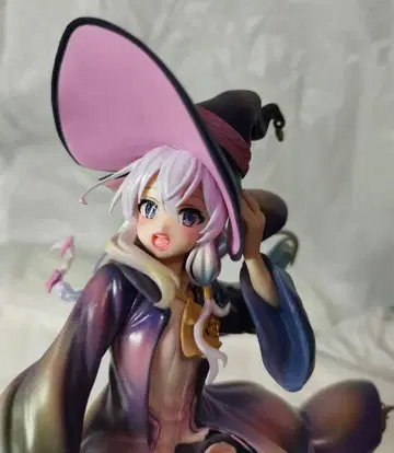 마녀의 여행 일레이나 리페인트 피규어