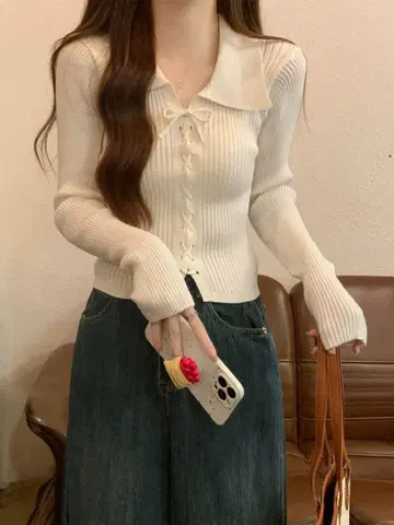 SUTORE 리본 디자인 리브 폴로 니트