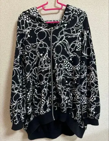 monomania 올 패턴 침받이 베어 후드티