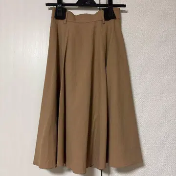 Apuweiser-riche 베이지 플레어 스커트 리본 벨트 포함