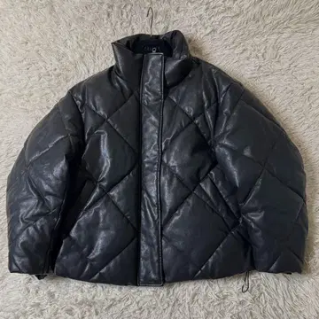 [ 새상품급 ] 러그아젬 인조 가죽 다운 자켓 블랙