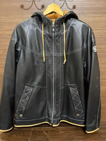 SINACOVA 블랙 가죽 자켓