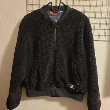 블랙 보아 자켓