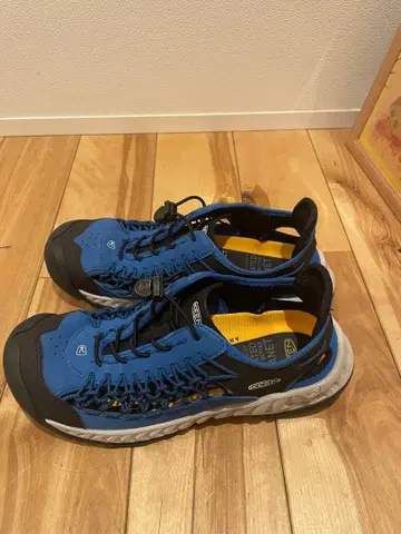 keen UNEEK NXIS 27cm