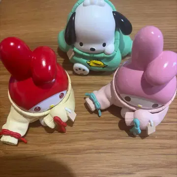 산리오 옷 갈아입는 중 묶음 판매 상자 없음 현 상태 판매