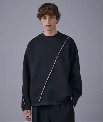 [ 새상품급 ] PUBLIC TOKYO 맨투맨 사이즈 1