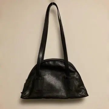 블랙 가죽 숄더백