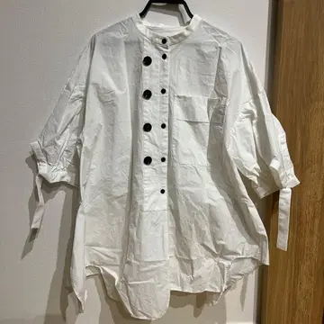 화이트 코튼 오부 소매 셔츠
