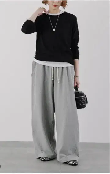 미사용 새상품 CLOCHE (크로셰) 스웨트 팬츠 와이드 Mal. 레레레