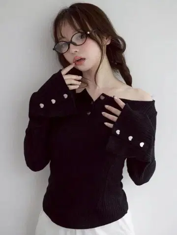 Dorothy heart tops andmary