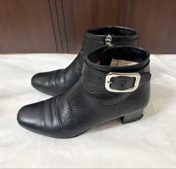 새상품급 긴자 카네마츠 숏부츠 블랙 22.5cm