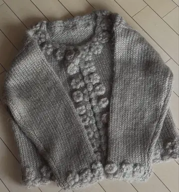 VICKY 꽃 모티브 가디건 니트