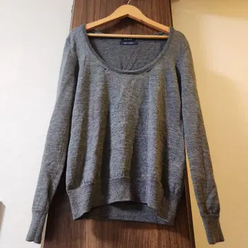 새상품급 그레이 긴팔 니트 IENA