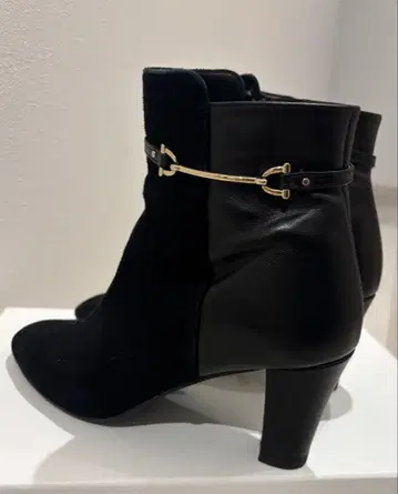 다이애나 숏부츠