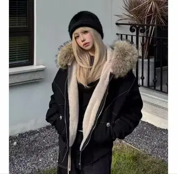 퍼 후드 블랙 자켓