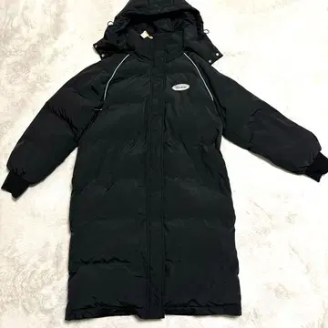 후드 부착 롱 기장 블랙 다운 자켓