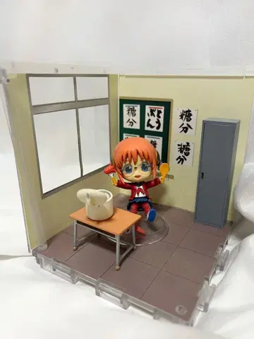 긴파치 선생님 카구라 제일복권 피규어