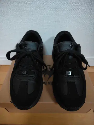 le coq sportif 블랙 스니커즈 23cm