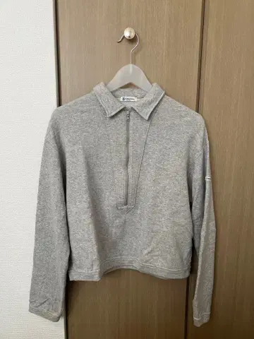 ORCIVAL | 하프 지퍼 맨투맨