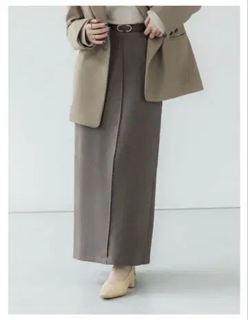 crewre 크루레 백 턱 내로우 스커트 브라운 사이즈 1