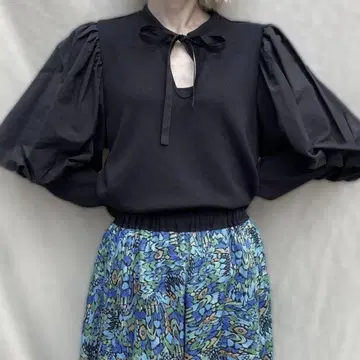 새상품 HiROMITHISTLE 히로미시슬 야마다야 볼륨 티셔츠