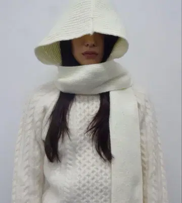 FEKETE 라메 후디 머플러