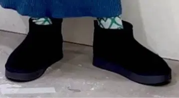 niko and 무스탕 미니부츠 블랙 M