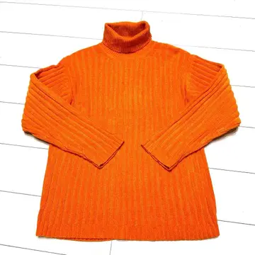 FORAVI 오렌지 터틀넥 스웨터 L 사이즈