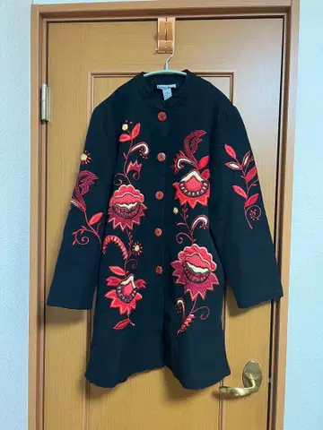 꽃무늬 자수 자켓