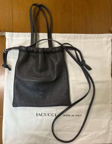 IACUCCI 그라넬로 CERVO 숄더백