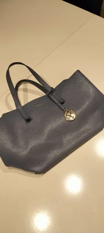 FURLA 그레이 가죽 토트백